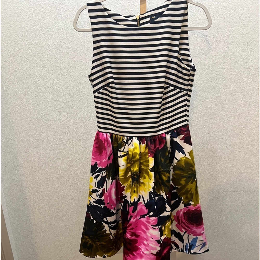 Just Taylor black & white striped pink & yellow floral dress size 6